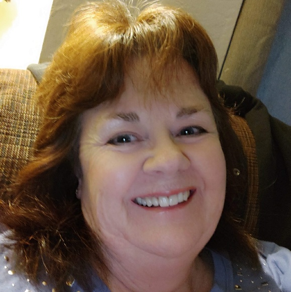 Meet your Posher, Rebecca - Picture 2 of 2